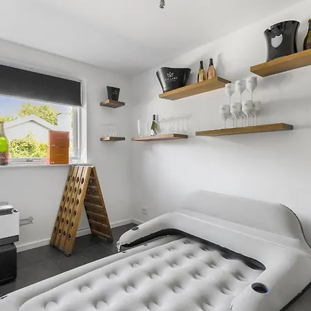 Lovely In With Sauna Casa vacanze