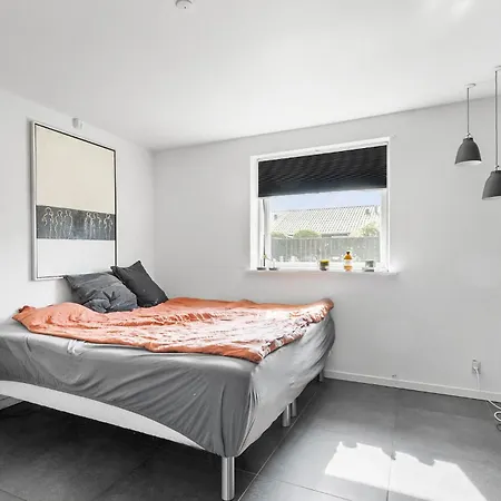 Casa vacanze Lovely In With Sauna *